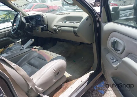 1996 Chevrolet Tahoe C1500 из США, поврежденный, VIN 1GNEC13R7TJ377895